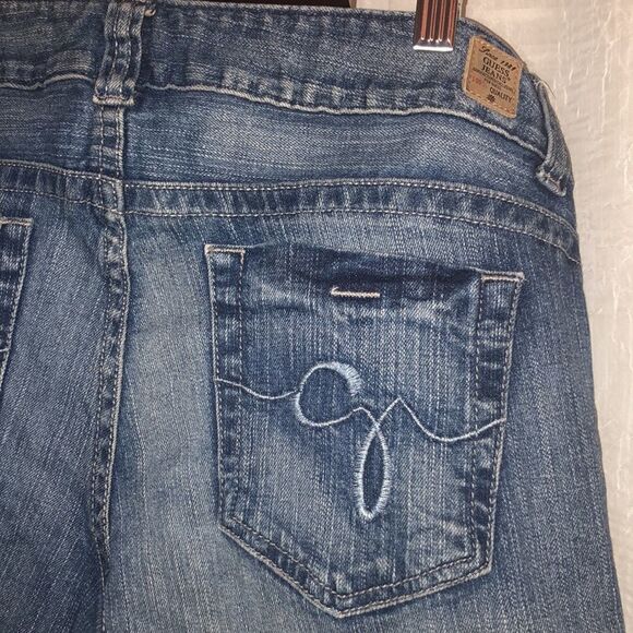 Guess 29 Low Rise Blue Denim Bermuda Shorts - Picture 9 of 13
